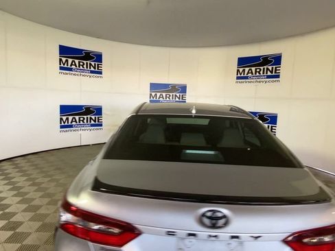 Used 2024 Toyota Camry SE w/ Cold Weather Package FWD image 9