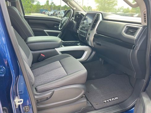 Used 2021 Nissan Titan SV w/ SV Convenience Package RWD image 26