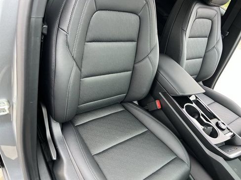 New 2026 Chevrolet Equinox LT w/ Convenience Package II FWD image 28