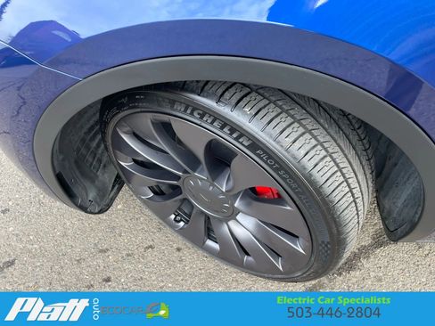 Used 2020 Tesla Model Y Performance image 19