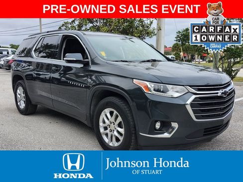 Used 2019 Chevrolet Traverse LT image 1