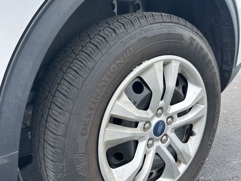 Used 2022 Ford Escape S AWD/4WD image 6