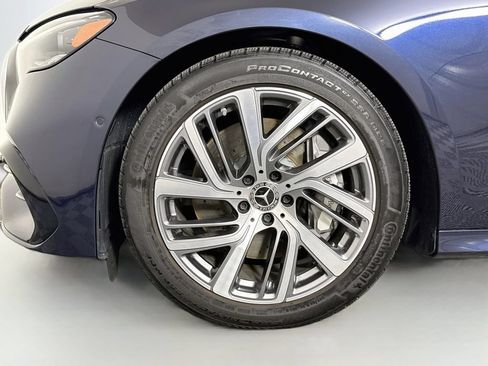 Used 2025 Mercedes-Benz E 450 4MATIC Sedan w/ MBUS Superscreen Package image 31