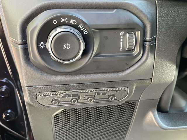 New 2027 Jeep Wrangler Unlimited Sahara AWD/4WD image 20