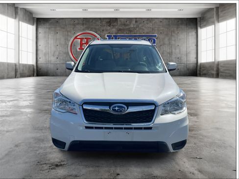Used 2016 Subaru Forester 2.5i Premium w/ Popular Package #2 AWD/4WD image 2