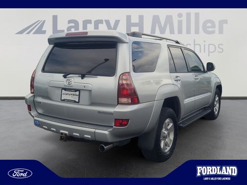 Used 2005 Toyota 4Runner Limited AWD/4WD image 5