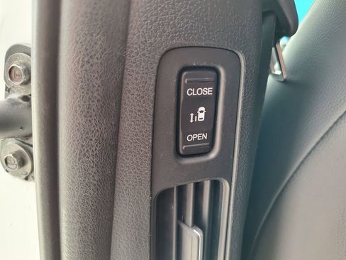 Used 2024 Honda Odyssey EX-L image 38