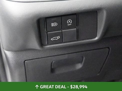 Used 2023 Toyota Highlander XLE image 30