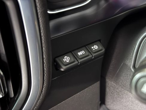 Used 2019 GMC Sierra 1500 AT4 w/ AT4 Premium Package image 28