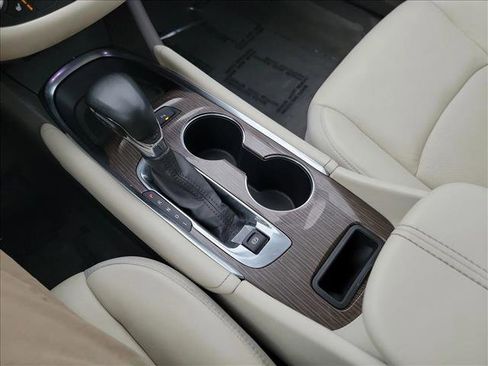 Used 2024 Chevrolet Malibu LT image 23