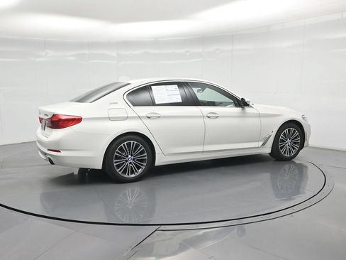 Used 2019 BMW 530e w/ Convenience Package RWD image 26