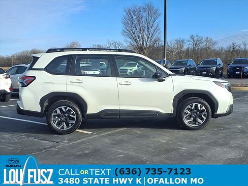 Certified 2025 Subaru Forester image 31