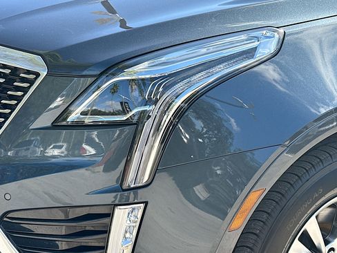 Used 2020 Cadillac XT5 Premium Luxury w/ LPO, Illumination Package image 37