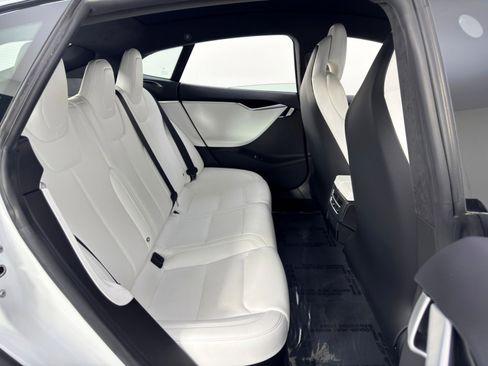 Used 2017 Tesla Model S 90D image 37