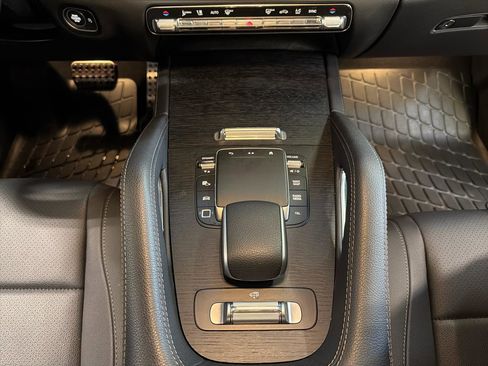 Used 2025 Mercedes-Benz GLS 450 4MATIC image 20