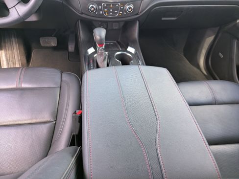 Used 2023 Chevrolet Traverse RS AWD/4WD image 14