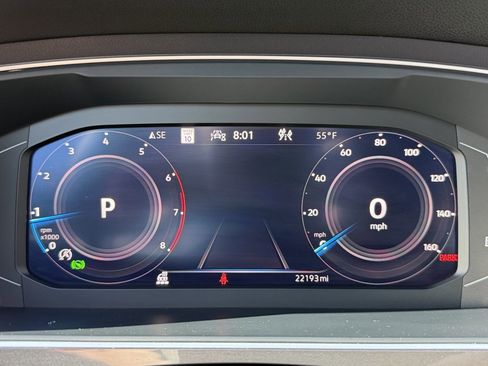 Used 2024 Volkswagen Tiguan SEL R-Line image 17