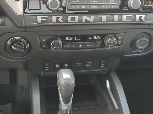 Used 2025 Nissan Frontier SV w/ SV Convenience Package AWD/4WD image 23