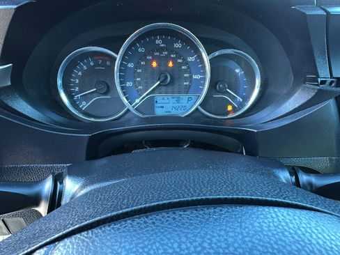 Used 2014 Toyota Corolla LE image 21