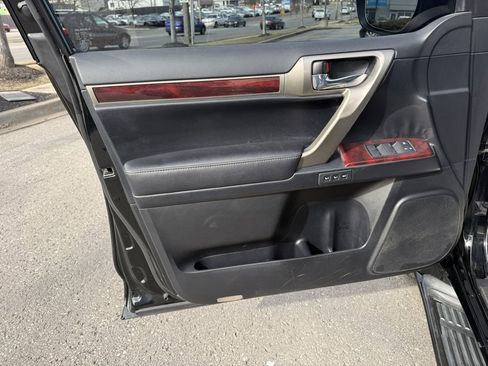 Used 2011 Lexus GX 460 Premium image 19