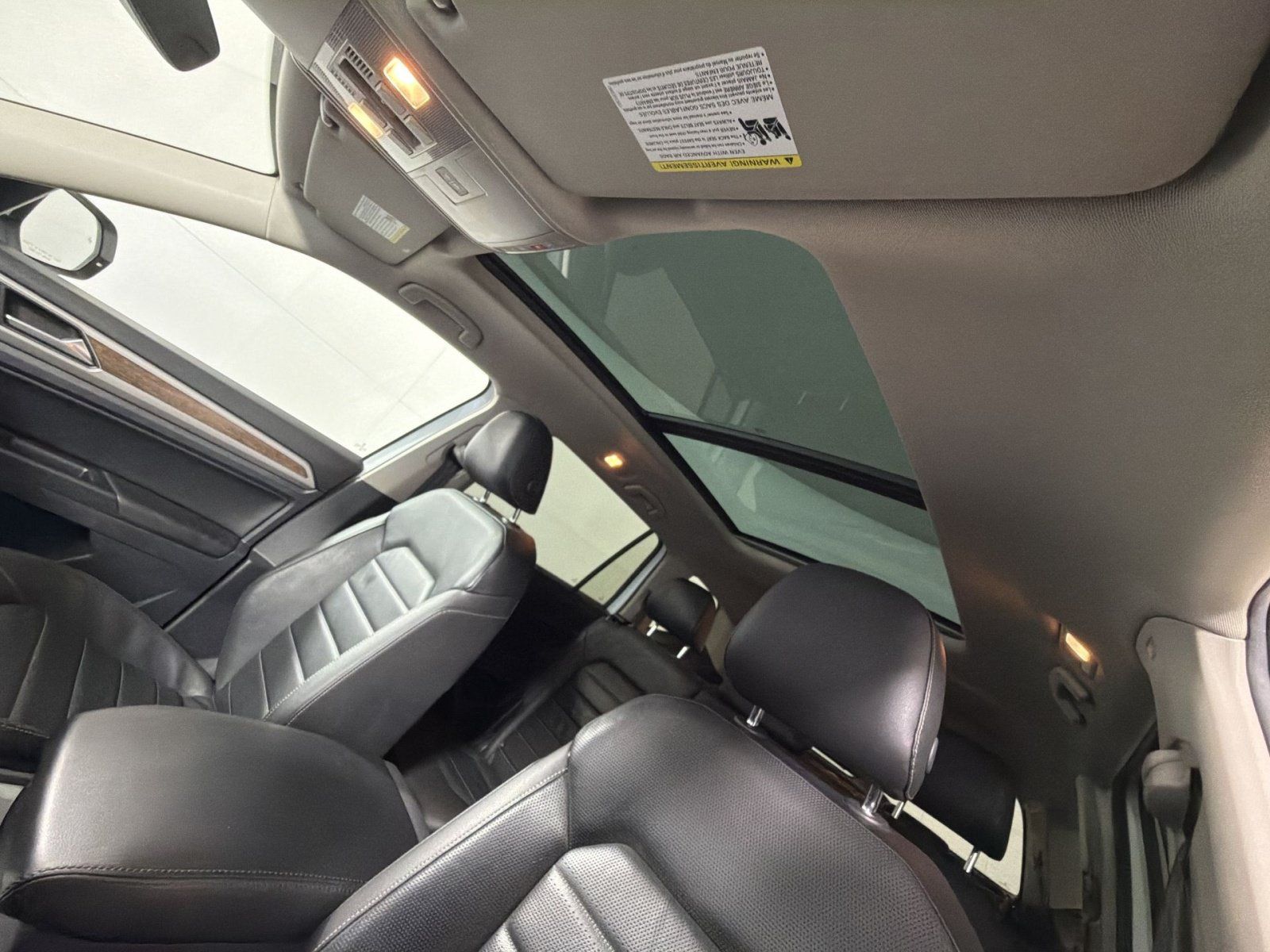 Used 2019 Volkswagen Atlas SEL Premium AWD/4WD image 18