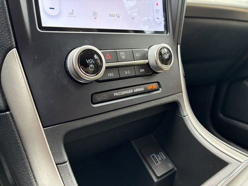 Used 2022 Ford Edge SEL w/ Convenience Package image 31