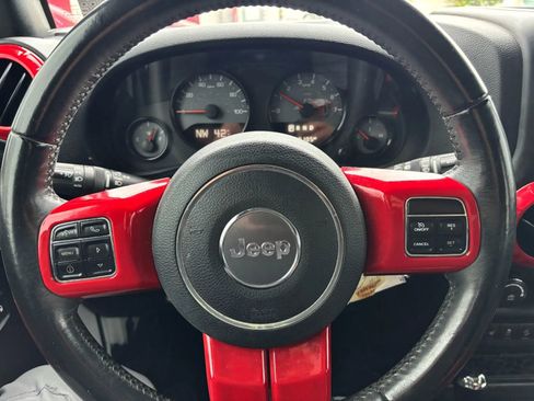 Used 2016 Jeep Wrangler Unlimited Sahara image 63