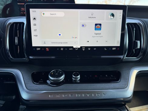 Used 2025 Ford Expedition Max Platinum image 23
