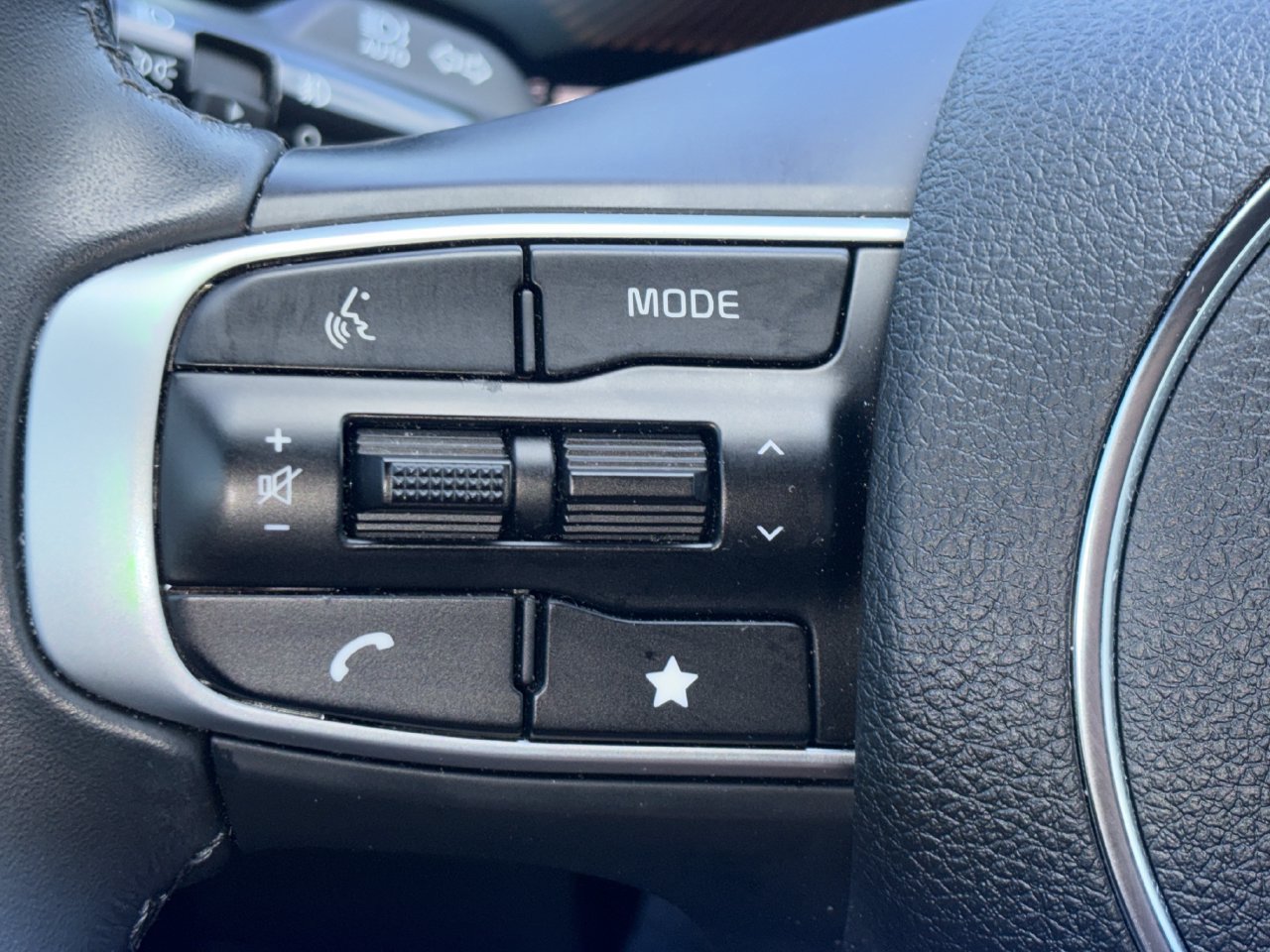Used 2025 Kia K5 GT-Line w/ GT-Line Premium Package AWD/4WD image 11