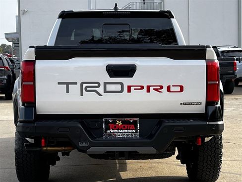 Used 2025 Toyota Tacoma TRD Pro image 5