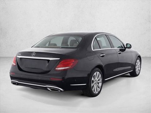Used 2017 Mercedes-Benz E 300 image 7