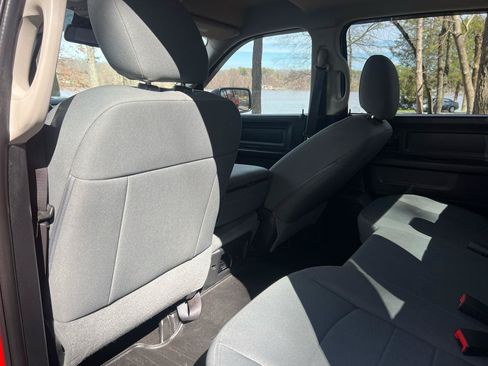 Used 2015 RAM 1500 Express AWD/4WD image 11