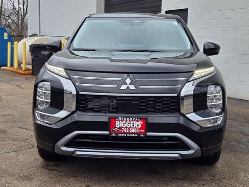 New 2026 Mitsubishi Outlander SE FWD image 2