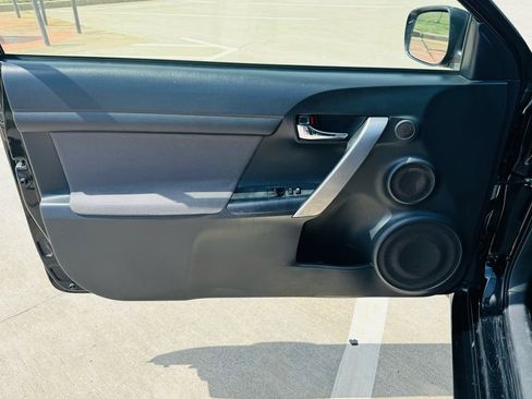 Used 2016 Scion tC image 10