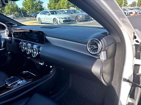 Used 2019 Mercedes-Benz A 220 image 29