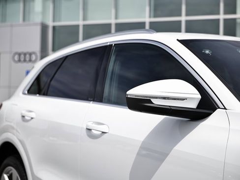 New 2025 Audi Q5 2.0T Premium Plus image 5