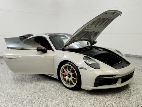 Used 2023 Porsche 911 Turbo AWD/4WD image 9