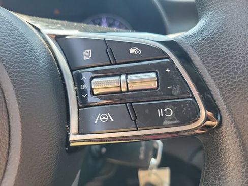 Used 2023 Kia Forte LXS w/ LXS Technology Package FWD image 32