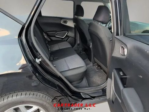 Used 2022 Kia Soul LX w/ Technology Package FWD image 28