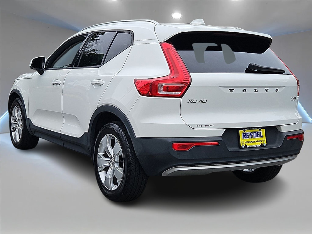 Used 2020 Volvo XC40 T5 Momentum AWD/4WD image 7