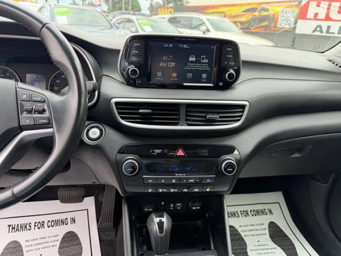 Used 2020 Hyundai Tucson Sport FWD image 13