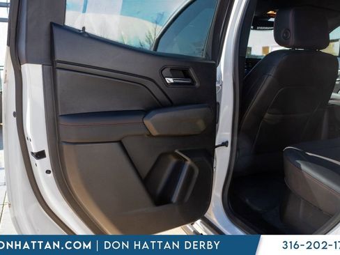 Used 2023 Chevrolet Colorado Z71 w/ Z71 Convenience Package 2 AWD/4WD image 17
