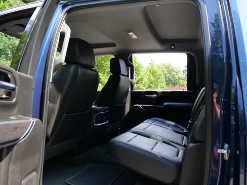 Used 2022 Chevrolet Silverado 2500 LTZ w/ LTZ Plus Package AWD/4WD image 35