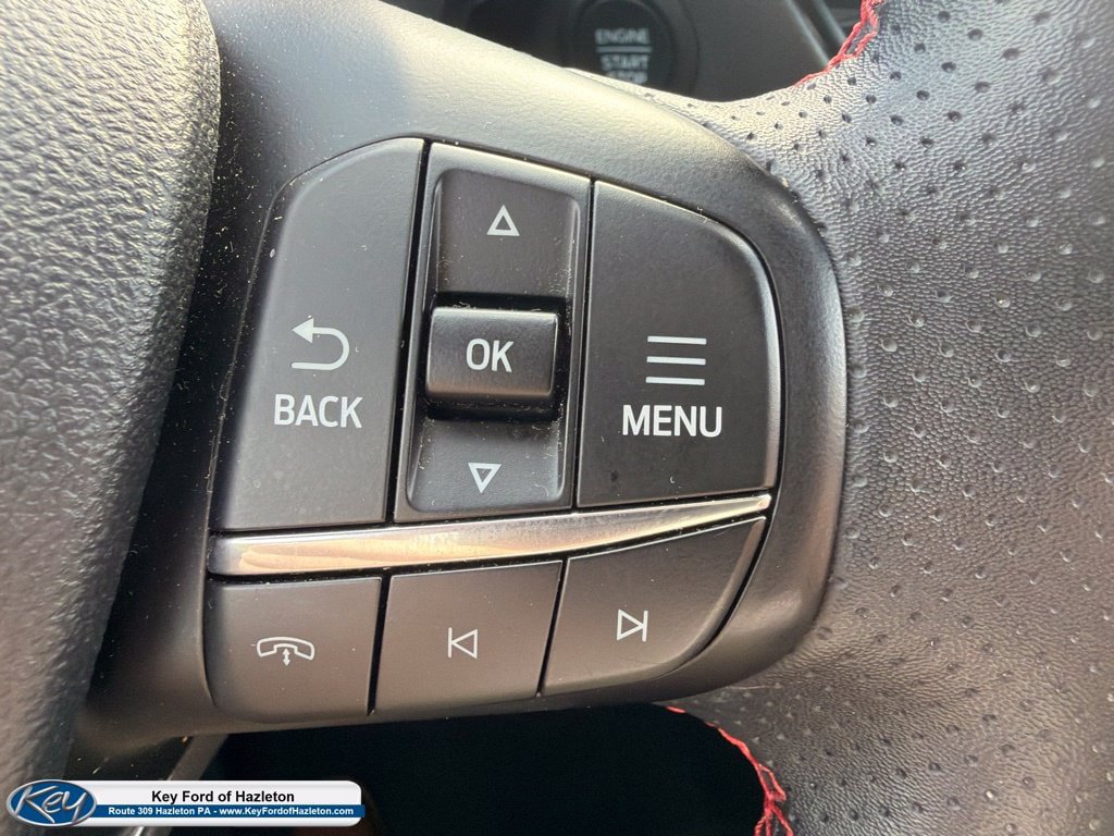 Used 2025 Ford Escape ST-Line AWD/4WD image 18