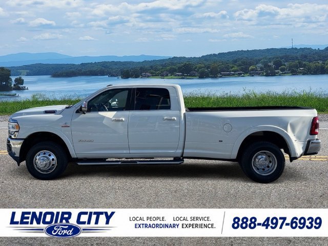Used 2022 RAM 3500 Laramie AWD/4WD image 6