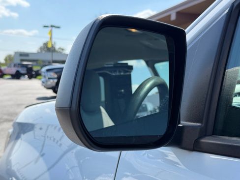 Used 2021 Chevrolet Colorado W/T w/ WT Convenience Package image 31