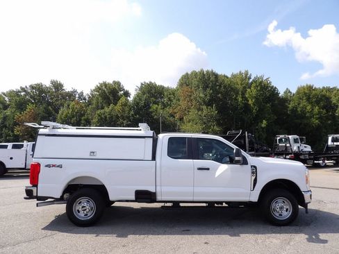 Used 2023 Ford F250 XL w/ XL Driver Assist Package AWD/4WD image 9