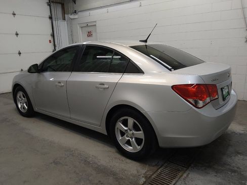 Used 2014 Chevrolet Cruze LT FWD image 3
