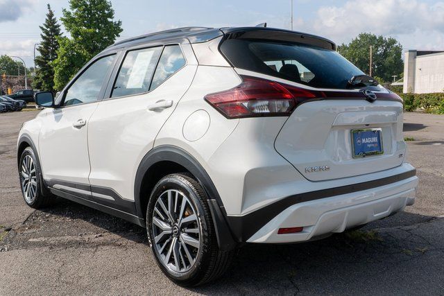 Certified 2023 Nissan Kicks SR w/ SR Premium Package FWD image 9