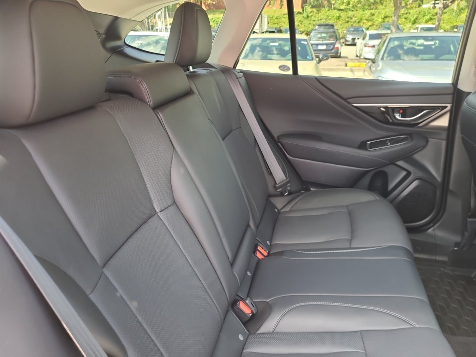 Used 2024 Subaru Outback Limited XT AWD/4WD image 33